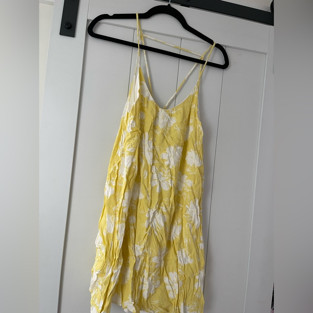 Karlie Yellow and White Floral Dress